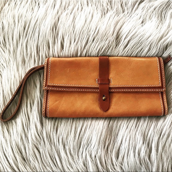 Madewell Handbags - MADEWELL Leather Wristlet